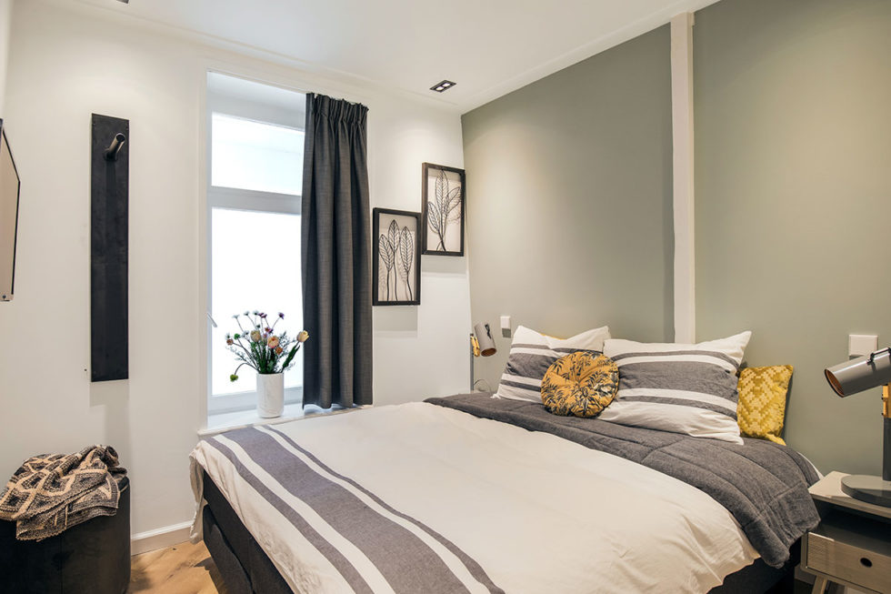 Damrak Short Stay Amsterdam luxury boutique apartments in center of